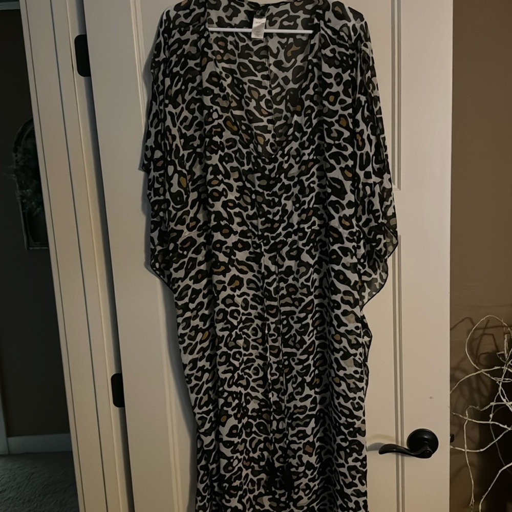 PLUS SIZE SWIMSUIT COVERUP